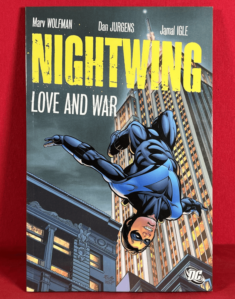 洋書 Nightwing: Love and War nightwing-love-and-war-tpb-