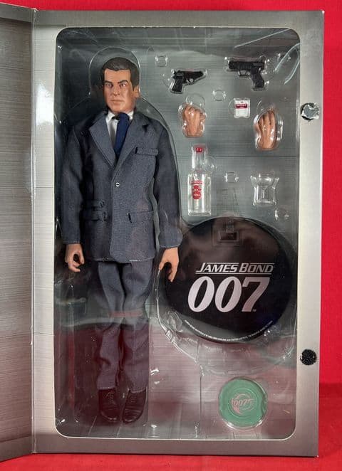 Sideshow Collectibles - James Bond Legacy Collection: Pierce Brosnan - 12