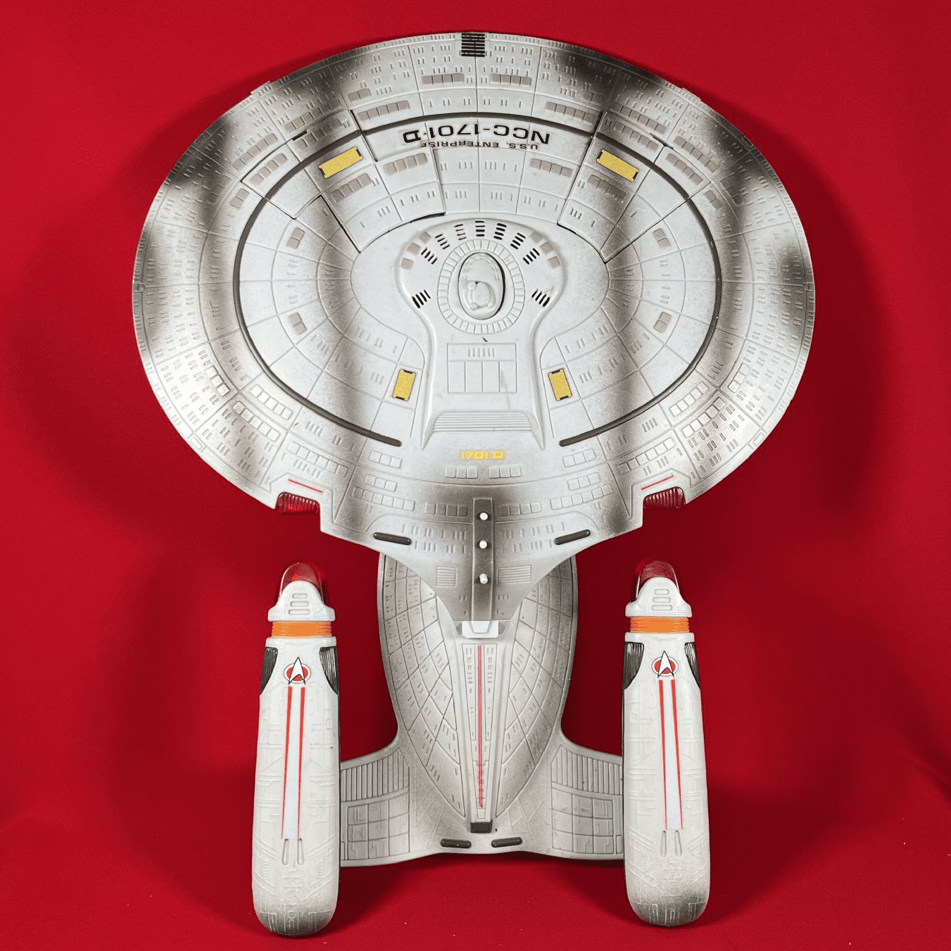 Star Trek Generations Starship Enterprise NCC-1701-D - Working