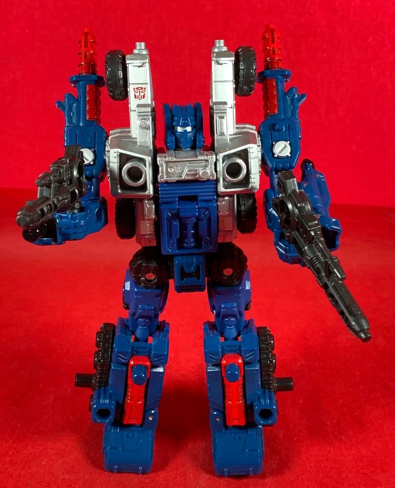 Transformers Generations Siege Cog Deluxe Class Complete