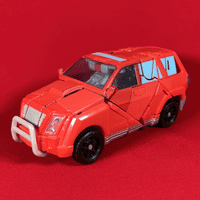 Transformers Universe: Ironhide - Deluxe Class - Complete Loose Figure