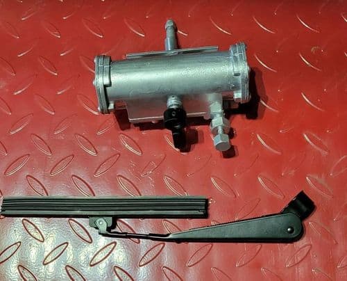Aqua Blaster Window Wiper Assembly . Wet Blast Cabinet Wiper Assembly