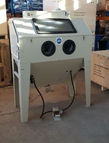 Foot Operated Sand Blast Cabinet with Built in Dust Extractor. SBC420 in Cream Large