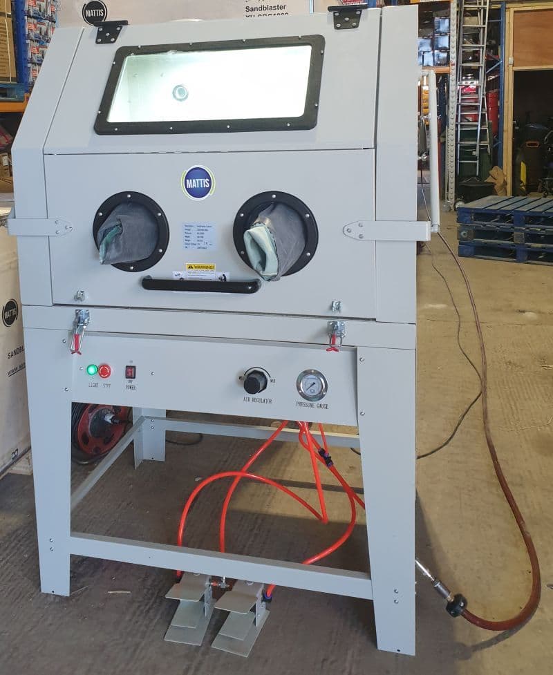 Large Sand Blast SBC1000 with 2 Blast Guns