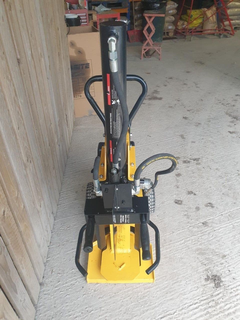Petrol Engine Vertical 12T Log Splitter
