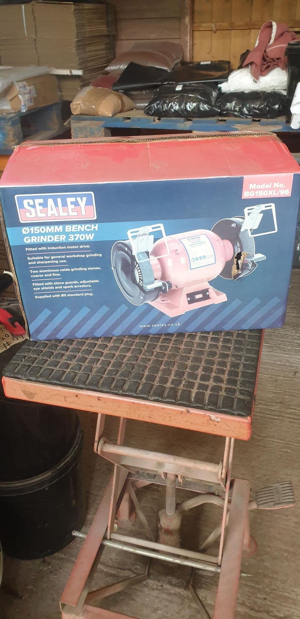 Sealey Bench Grinder Workshop BG150xl/96 For Grinding & Sharpening EX DEMO