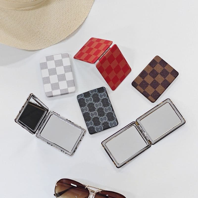 AA5618 6 STYLES - 12 DISPLAY BOX @ £1.25 EACH