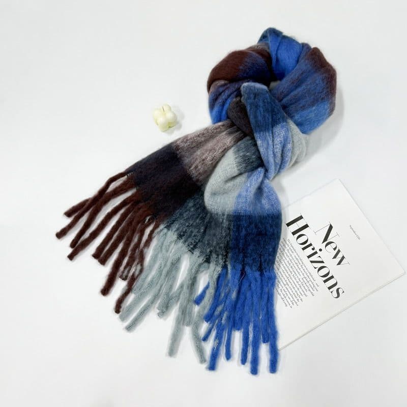 BL1654 BLUE MULTI - SINGLES @ £4.95
