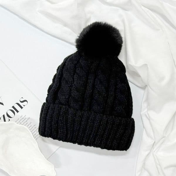 HH2364 BLACK POM POM - SINGLES