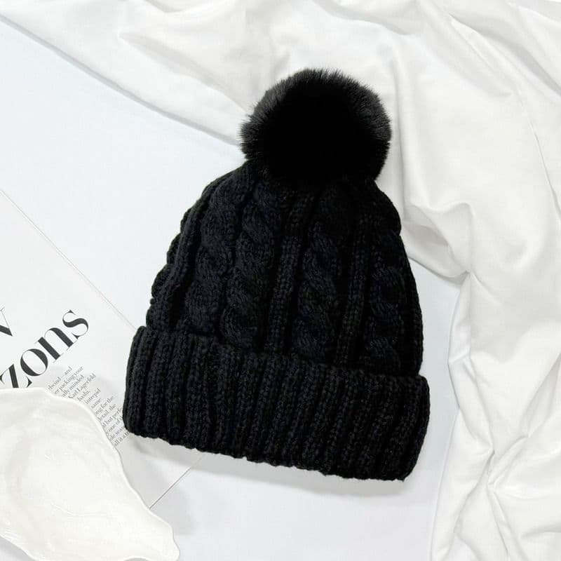 HH2364 BLACK POM POM - SINGLES