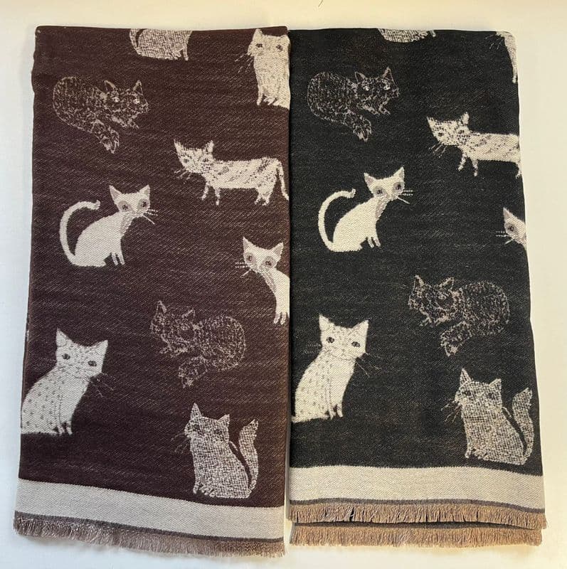 PM4904 CAT PASHMINA - 2 ASST @ £4.95