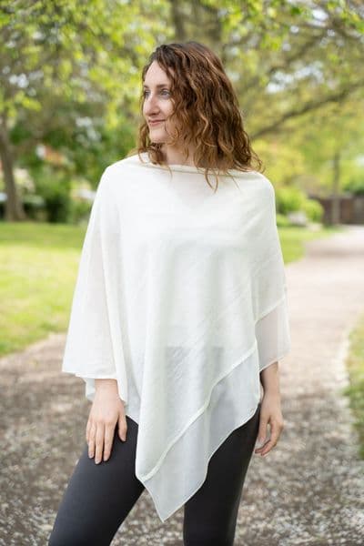 PON9280 PLAIN PONCHO WHITE