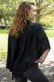 PON9322 PLAIN PONCHO BLACK