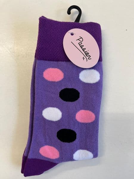 SK104 SPOTS 12 @ £1.25