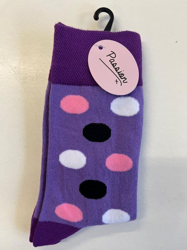 SK104 SPOTS 12 @ £1.25