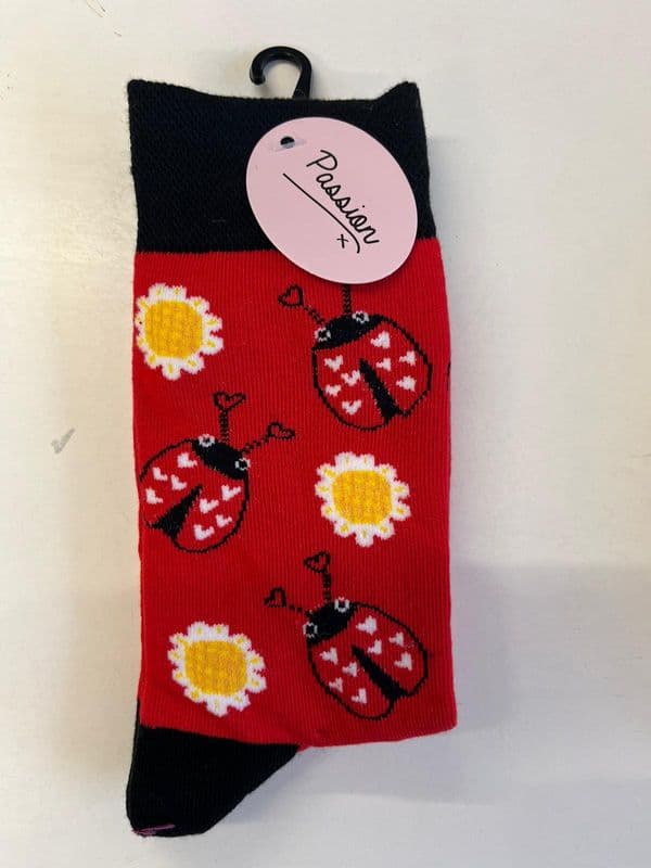 SK113 LADYBIRD RED 12 @ £1.25