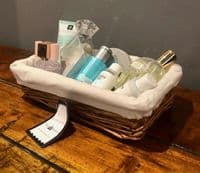 Make Your Own Hamper Kit Lined Willow Wicker Basket 5 sizes + Cellophane & Bow