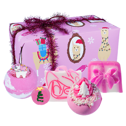 Bomb Cosmetics Luxury Bath & Soap Christmas FLEECE NAVIDAD Gift Packs Sets