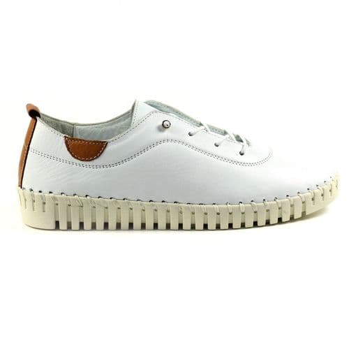 Lunar FLM011 Flamborough Leather Sneaker