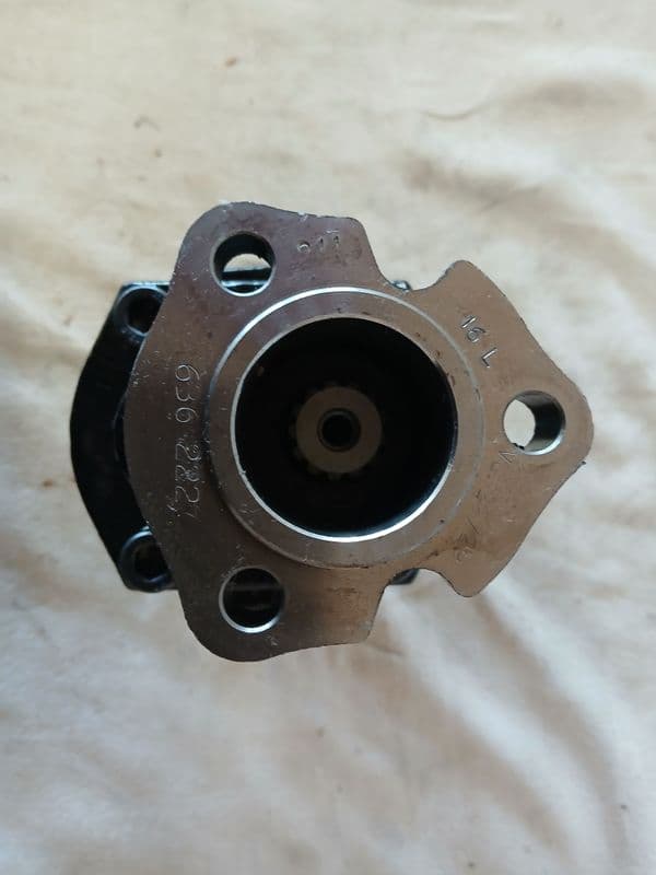 22cc Gear Pump 3 Bolt  Bi Directional - 200BPS02200