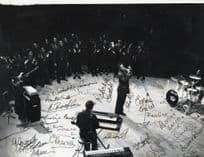 20 Hand Signed Autographs On Soul Music Concert Unidentified Concert Photo
