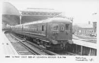 6 Pan 3023 Train at London Bridge in 1964 Pamlin Prints Railway RPC Postcard