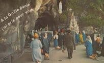 A La Grotte Benie Lourdes France Vintage Postcard