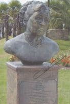 Agatha Christie Torso Book Author Rare Dutch Statue Postcard