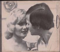Alex Higgins Irish Snooker Legend Kissing Fiance 1979 Vintage Press Photo