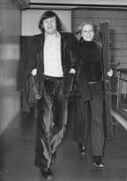 Alex Higgins Snooker at Heathrow Airport 1973 Singapore Holiday Old Press Photo