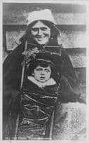 Araucanos Chile Local Mother & Scared Child Real Photo Old Postcard