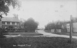 Arborfield Cross Reading Berkshire Village Signpost Old Postcard