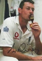 Ashley Giles Ashes Cricket Cup Warwick 12x8 Hand Signed Photo