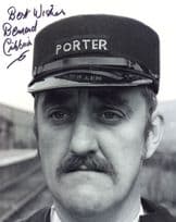 Bernard Cribbins The Railway Children Film 10x8 Hand Signed Photo