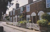 Burnham On Crouch Maldon Cottages Photo Postcard
