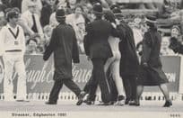 Cricket Streaker Police At Edgbaston England Vs Australia 1981 Postcard