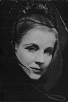 Diane Wynward as Hermoine Shakespeare Play Old Postcard