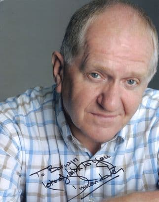 Duncan Preston Emmerdale Dinner Ladies Large 10x8 Hand Signed Photo