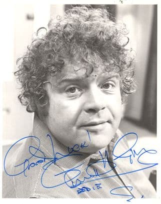 Geoffrey Hughes Coronation Street Vintage 10x8 Large Hand Signed Photo