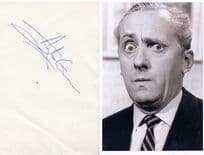 Hughie Green Opportunity Knocks Hand Signed Photo Ephemera