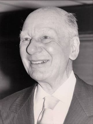 John Gielgud at 79 Years Old Ages Of Man 8x6 Vintage Press Photo