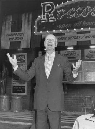 John Gielgud at Shakespeare Old Vic for 80th Birthday Press Photo