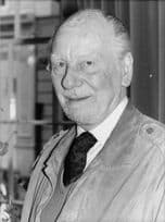 John Gielgud Celebrates 82nd Birthday Vintage 8x6 Press Photo