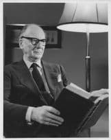 John Gielgud on Stars On Sunday Bible Corinthians Old Press Photo