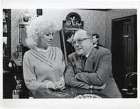 Julie Goodyear Roy Barraclough Rovers Return Coronation Street 10x8 Press Photo