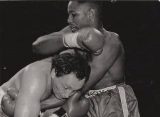 Lennox Lewis vs Jorge Dascola Rare Media Boxing Photo