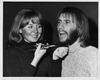 Lulu Shaving Maurice Gibbs Beard Sing A Rude Song Musical 10x8 Press Photo