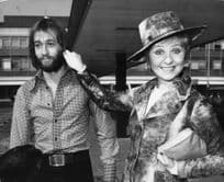 Lulu Shock Split The Bee Gees Maurice Gibb 1973 Large Press Photo