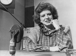 Pat Phoenix Coronation Street Radio Manchester Show Launch 1983 Press Photo