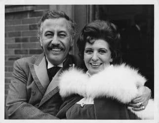Pat Phoenix Marries Coronation Street Real TV Lover 1972 Wedding Press Photo